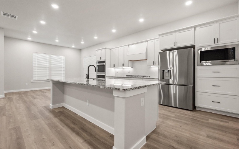 5409 106th Street, Lubbock, TX 79424, 4 Bedrooms Bedrooms, ,3 BathroomsBathrooms,Residential,For Sale,5409 106th Street,0,202558350