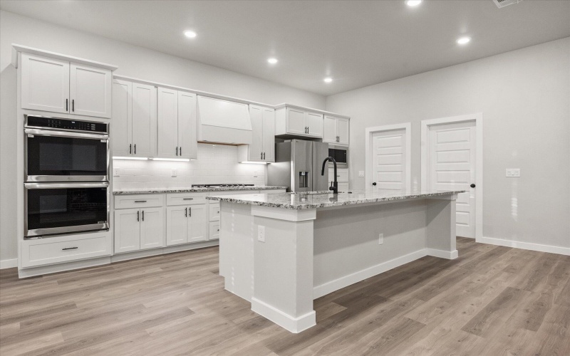 5409 106th Street, Lubbock, TX 79424, 4 Bedrooms Bedrooms, ,3 BathroomsBathrooms,Residential,For Sale,5409 106th Street,0,202558350