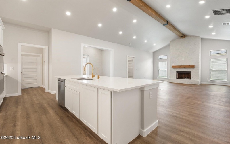 5403 106th Street, Lubbock, TX 79424, 4 Bedrooms Bedrooms, ,3 BathroomsBathrooms,Residential,For Sale,5403 106th Street,0,202561297