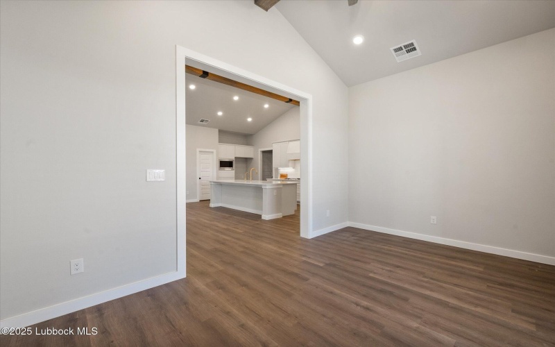 5403 106th Street, Lubbock, TX 79424, 4 Bedrooms Bedrooms, ,3 BathroomsBathrooms,Residential,For Sale,5403 106th Street,0,202561297