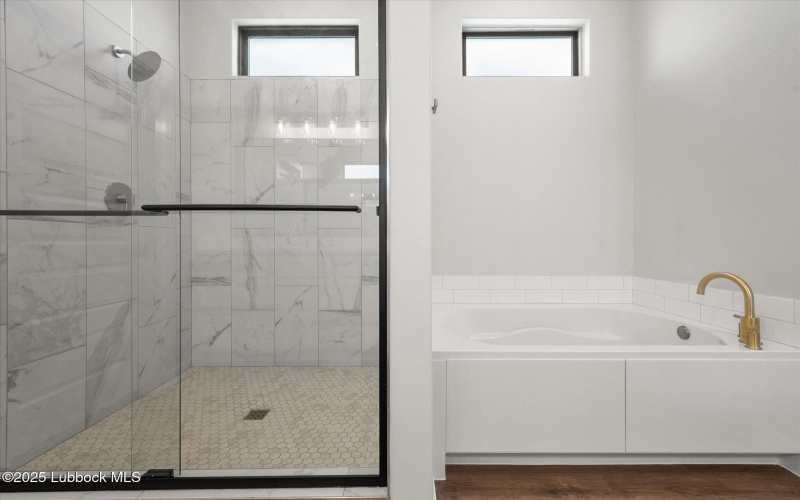 5403 106th Street, Lubbock, TX 79424, 4 Bedrooms Bedrooms, ,3 BathroomsBathrooms,Residential,For Sale,5403 106th Street,0,202561297