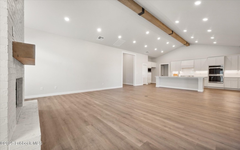 5403 106th Street, Lubbock, TX 79424, 4 Bedrooms Bedrooms, ,3 BathroomsBathrooms,Residential,For Sale,5403 106th Street,0,202561297