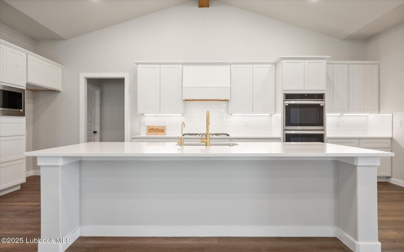 5403 106th Street, Lubbock, TX 79424, 4 Bedrooms Bedrooms, ,3 BathroomsBathrooms,Residential,For Sale,5403 106th Street,0,202561297