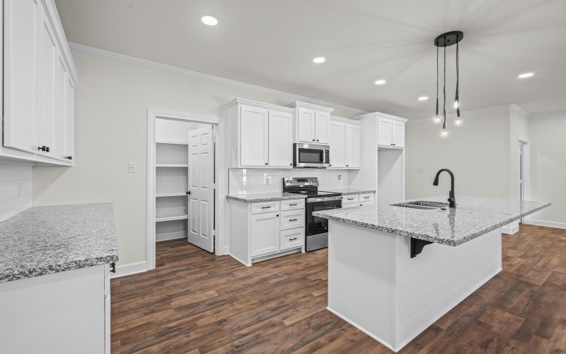 6923 17th Street, Lubbock, TX 79416, 3 Bedrooms Bedrooms, ,2 BathroomsBathrooms,Residential,For Sale,6923 17th Street,0,202564096