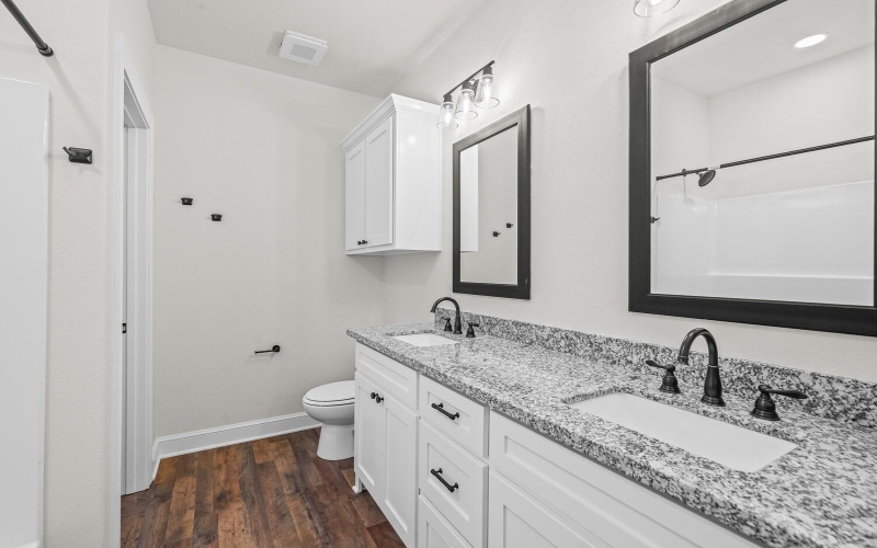 6923 17th Street, Lubbock, TX 79416, 3 Bedrooms Bedrooms, ,2 BathroomsBathrooms,Residential,For Sale,6923 17th Street,0,202564096