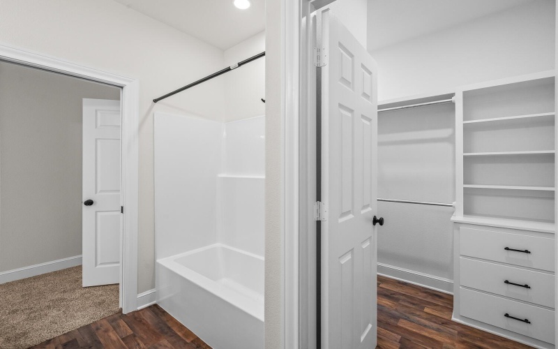 6923 17th Street, Lubbock, TX 79416, 3 Bedrooms Bedrooms, ,2 BathroomsBathrooms,Residential,For Sale,6923 17th Street,0,202564096