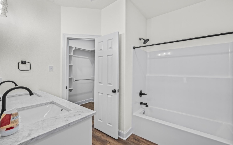 6921 17th Street, Lubbock, TX 79416, 3 Bedrooms Bedrooms, ,2 BathroomsBathrooms,Residential,For Sale,6921 17th Street,0,202564098