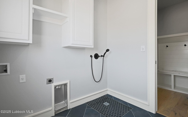 7516 57th Street, Lubbock, TX 79407, 4 Bedrooms Bedrooms, ,2 BathroomsBathrooms,Residential,For Sale,7516 57th Street,0,202564104