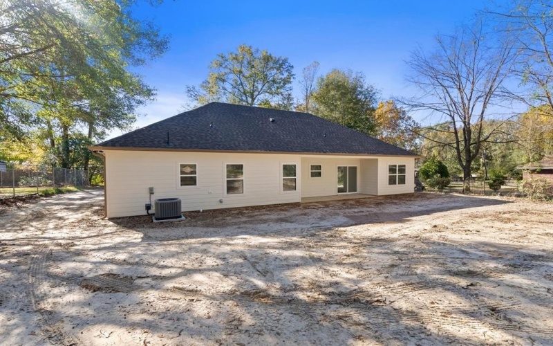 2200 Virginia Avenue, Nacogdoches, TX 75964, 3 Habitaciones Habitaciones , ,2 BañosBaños,Residential,En Venta,2200 Virginia Avenue,0,22502051