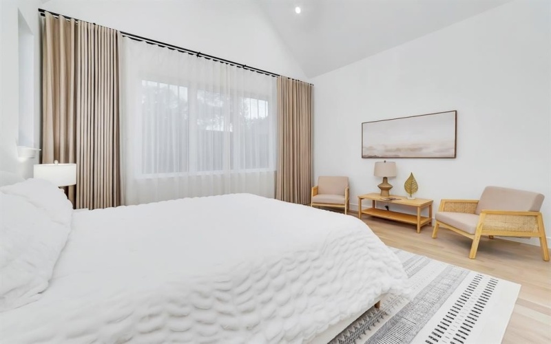 3736 Van Ness Lane, Dallas, TX 75220, 4 Bedrooms Bedrooms, ,3 BathroomsBathrooms,Residential,For Sale,3736 Van Ness Lane,0,21088981