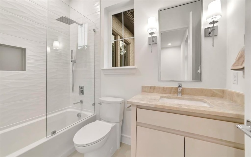 3736 Van Ness Lane, Dallas, TX 75220, 4 Bedrooms Bedrooms, ,3 BathroomsBathrooms,Residential,For Sale,3736 Van Ness Lane,0,21088981