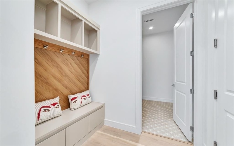 3736 Van Ness Lane, Dallas, TX 75220, 4 Bedrooms Bedrooms, ,3 BathroomsBathrooms,Residential,For Sale,3736 Van Ness Lane,0,21088981