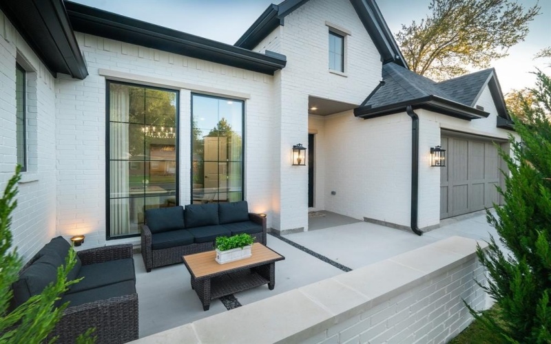 3736 Van Ness Lane, Dallas, TX 75220, 4 Bedrooms Bedrooms, ,3 BathroomsBathrooms,Residential,For Sale,3736 Van Ness Lane,0,21088981