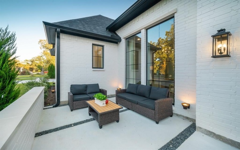 3736 Van Ness Lane, Dallas, TX 75220, 4 Bedrooms Bedrooms, ,3 BathroomsBathrooms,Residential,For Sale,3736 Van Ness Lane,0,21088981