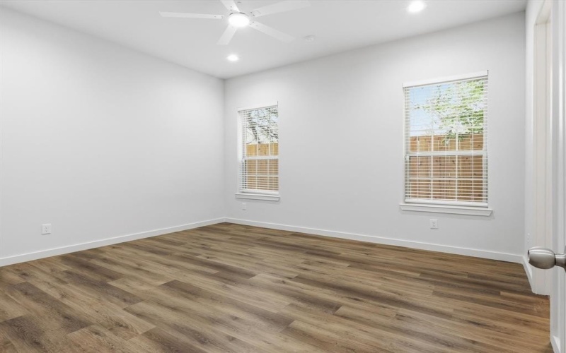 1130 Shaw Street, Dallas, TX 75212, 4 Bedrooms Bedrooms, ,3 BathroomsBathrooms,Residential,For Sale,1130 Shaw Street,0,21123381