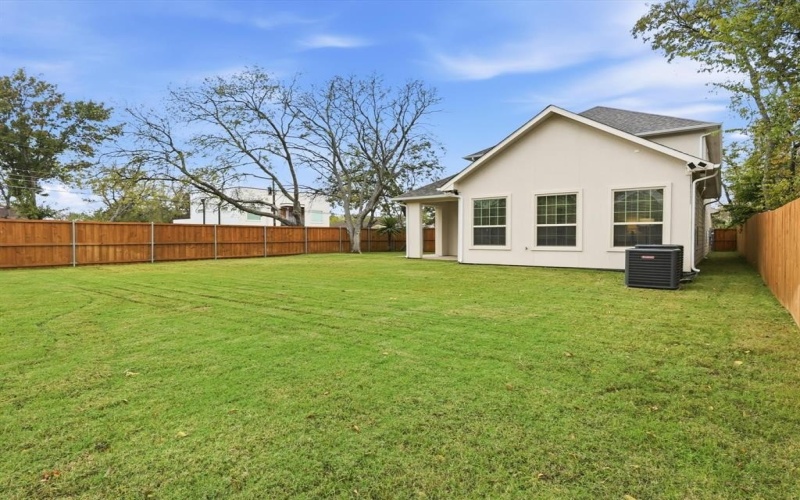 1130 Shaw Street, Dallas, TX 75212, 4 Bedrooms Bedrooms, ,3 BathroomsBathrooms,Residential,For Sale,1130 Shaw Street,0,21123381