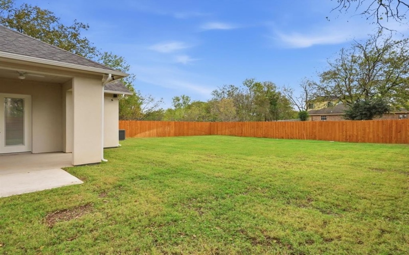 1130 Shaw Street, Dallas, TX 75212, 4 Bedrooms Bedrooms, ,3 BathroomsBathrooms,Residential,For Sale,1130 Shaw Street,0,21123381