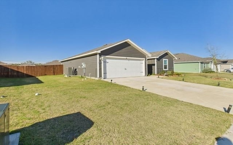 3808 Pilatus Avenue, Corsicana, TX 75110, 2 Bedrooms Bedrooms, ,2 BathroomsBathrooms,Residential,For Sale,3808 Pilatus Avenue,0,21127212