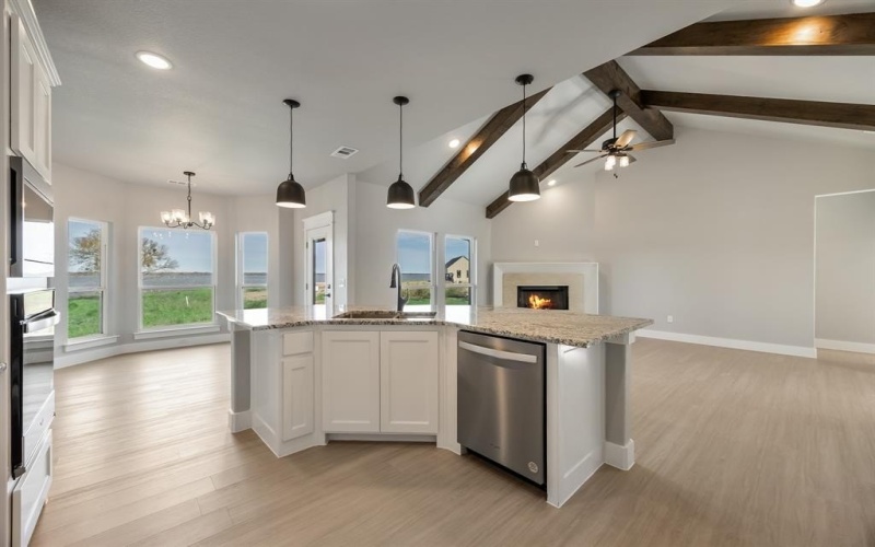 305 Caro Drive, West Tawakoni, TX 75474, 4 Habitaciones Habitaciones , ,2 BañosBaños,Residential,En Venta,305 Caro Drive,0,21130116