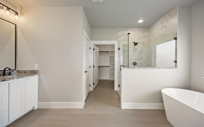 305 Caro Drive, West Tawakoni, TX 75474, 4 Habitaciones Habitaciones , ,2 BañosBaños,Residential,En Venta,305 Caro Drive,0,21130116