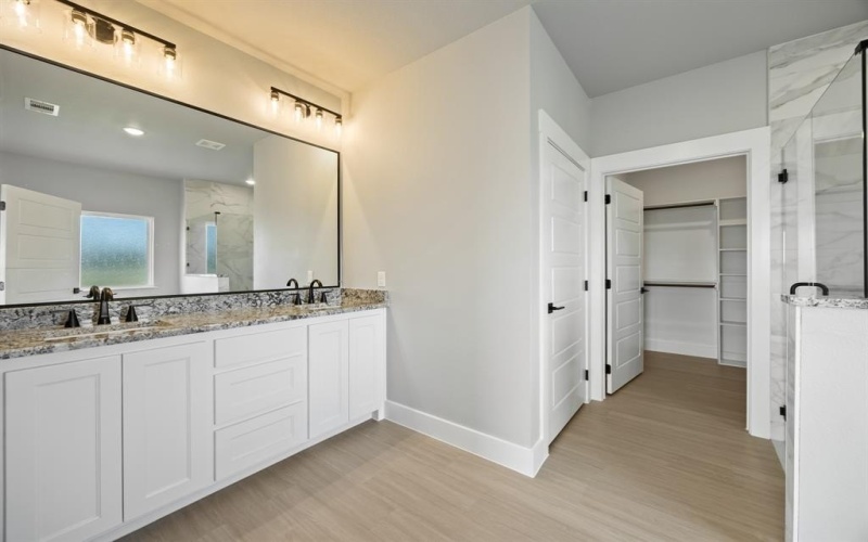 305 Caro Drive, West Tawakoni, TX 75474, 4 Habitaciones Habitaciones , ,2 BañosBaños,Residential,En Venta,305 Caro Drive,0,21130116