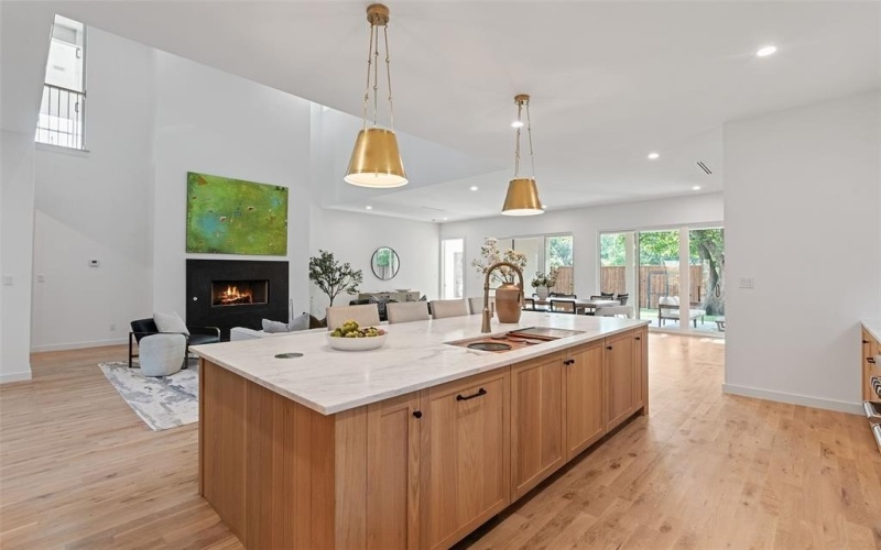 10565 Cromwell Drive, Dallas, TX 75229, 5 Habitaciones Habitaciones , ,6 BañosBaños,Residential,En Venta,10565 Cromwell Drive,0,21130164