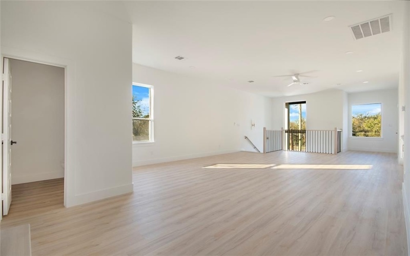 3902 Furey Street, Dallas, TX 75212, 5 Habitaciones Habitaciones , ,3 BañosBaños,Residential,En Venta,3902 Furey Street,0,21130406