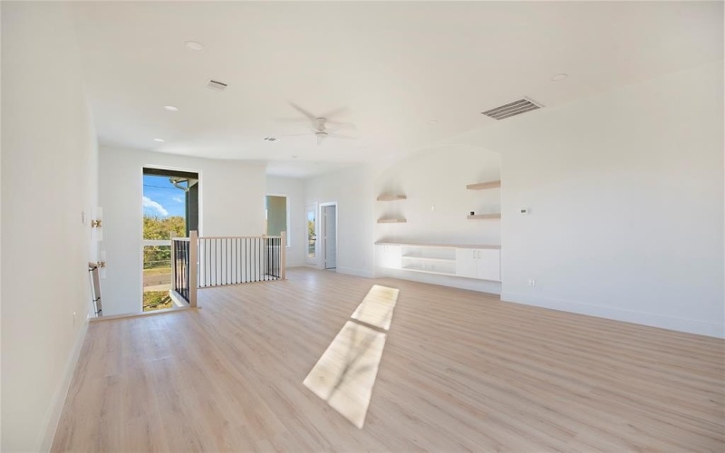 3902 Furey Street, Dallas, TX 75212, 5 Habitaciones Habitaciones , ,3 BañosBaños,Residential,En Venta,3902 Furey Street,0,21130406