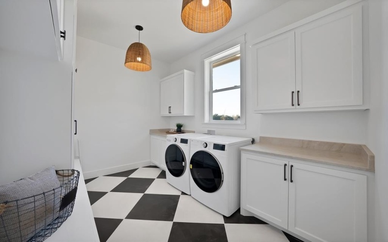 160 Robnett Road, Waxahachie, TX 75165, 4 Bedrooms Bedrooms, ,5 BathroomsBathrooms,Residential,For Sale,160 Robnett Road,0,21130500