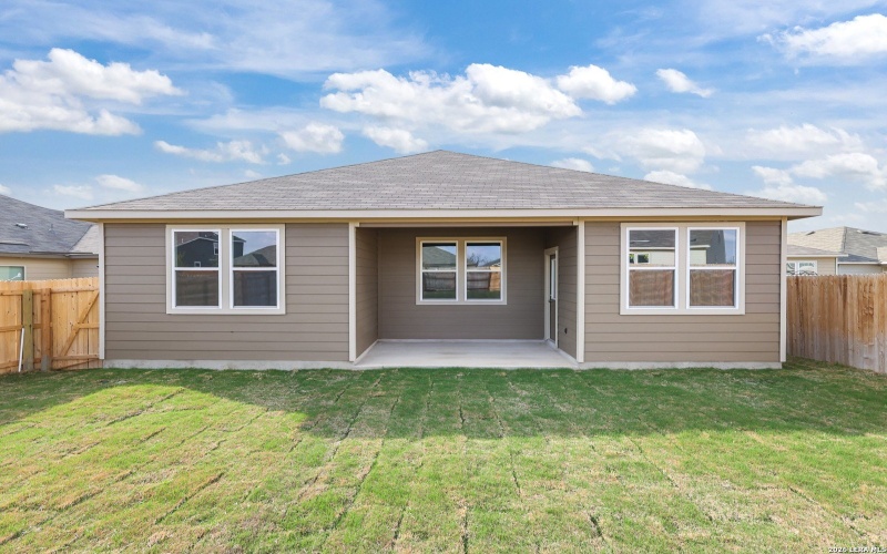 8114 CHAMPION CREEK, San Antonio, TX 78252, 3 Habitaciones Habitaciones , ,2 BañosBaños,Residential,En Venta,8114 CHAMPION CREEK,0,1927890