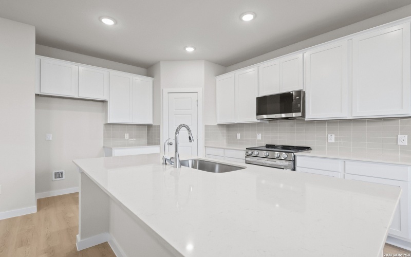 8114 CHAMPION CREEK, San Antonio, TX 78252, 3 Habitaciones Habitaciones , ,2 BañosBaños,Residential,En Venta,8114 CHAMPION CREEK,0,1927890