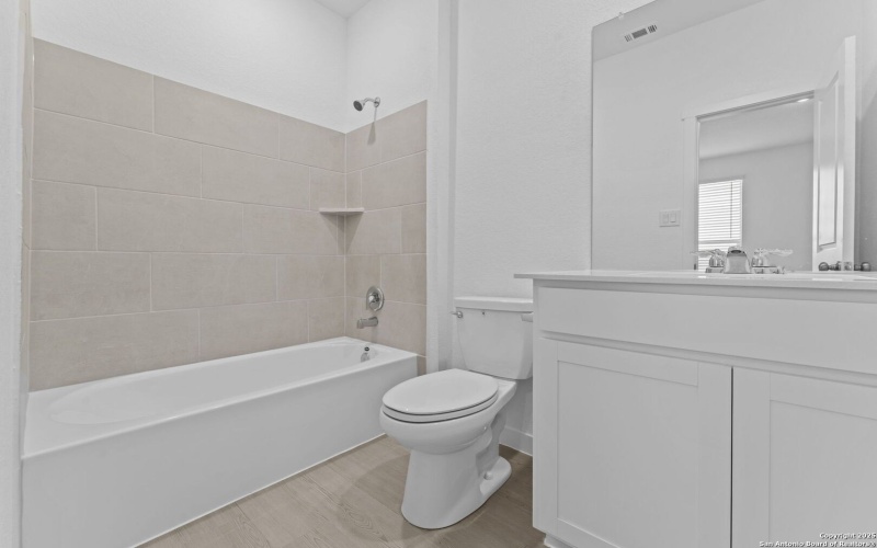 3828 Northaven Trl, New Braunfels, TX 78130, 4 Bedrooms Bedrooms, ,3 BathroomsBathrooms,Residential,For Sale,3828 Northaven Trl,0,1927901