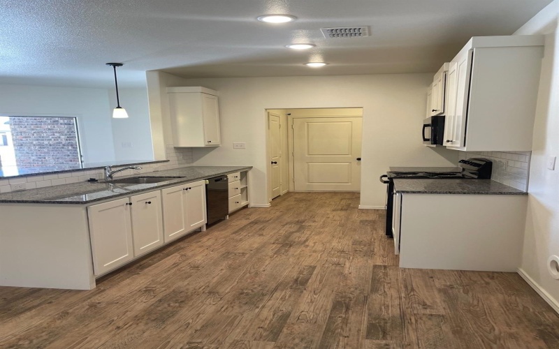 5536 Kemper Street, Lubbock, TX 79416, 3 Bedrooms Bedrooms, ,2 BathroomsBathrooms,Residential,For Sale,5536 Kemper Street,202500117