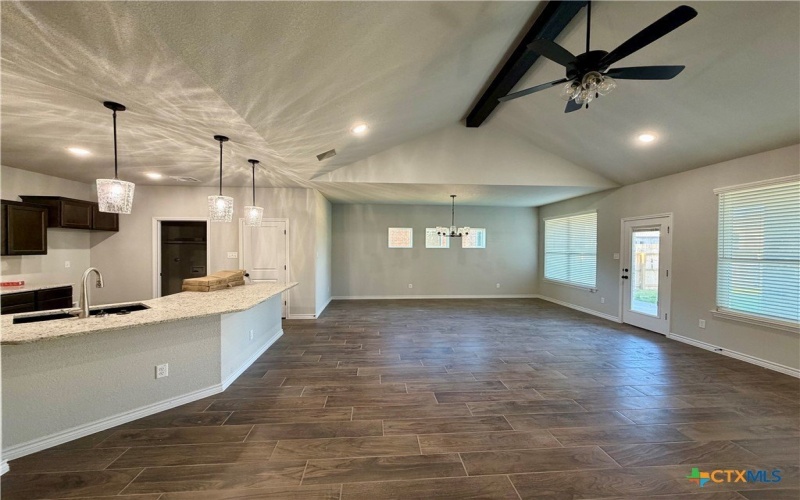 2559 Cedar Glen Drive, Belton, TX 76513, 3 Habitaciones Habitaciones , ,2 BañosBaños,Residential,En Venta,2559 Cedar Glen Drive,0,597632