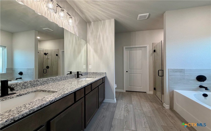 2554 Settlers Oak Drive, Belton, TX 76513, 3 Bedrooms Bedrooms, ,2 BathroomsBathrooms,Residential,For Sale,2554 Settlers Oak Drive,0,597635