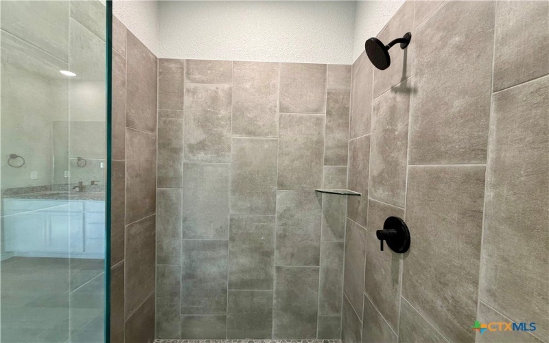 6905 Wizard Drive, Killeen, TX 76549, 4 Bedrooms Bedrooms, ,3 BathroomsBathrooms,Residential,For Sale,6905 Wizard Drive,0,598639