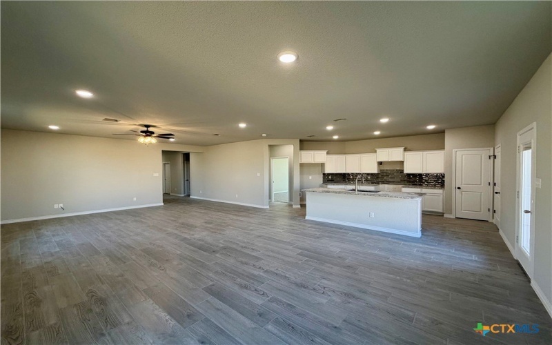 6905 Wizard Drive, Killeen, TX 76549, 4 Bedrooms Bedrooms, ,3 BathroomsBathrooms,Residential,For Sale,6905 Wizard Drive,0,598639