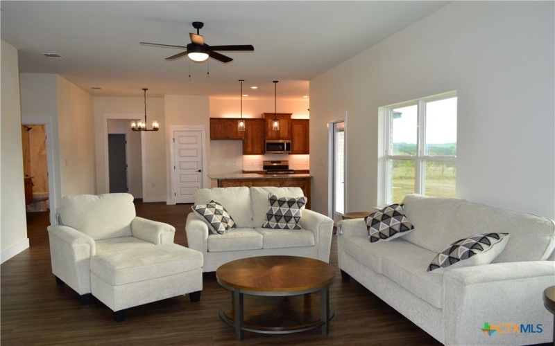 425 County Road 3152, Kempner, TX 76539, 4 Bedrooms Bedrooms, ,2 BathroomsBathrooms,Residential,For Sale,425 County Road 3152,0,599771