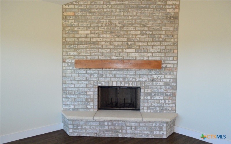 425 County Road 3152, Kempner, TX 76539, 4 Bedrooms Bedrooms, ,2 BathroomsBathrooms,Residential,For Sale,425 County Road 3152,0,599771