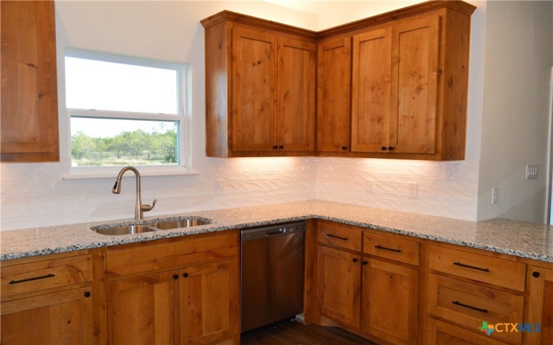 425 County Road 3152, Kempner, TX 76539, 4 Bedrooms Bedrooms, ,2 BathroomsBathrooms,Residential,For Sale,425 County Road 3152,0,599771