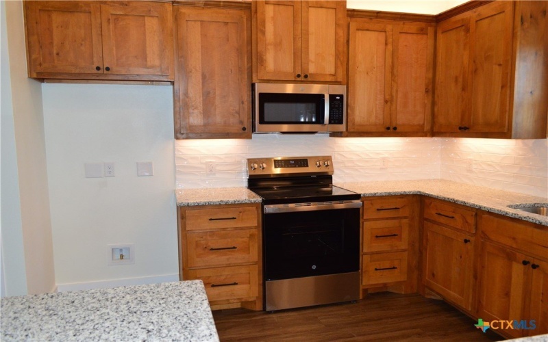 425 County Road 3152, Kempner, TX 76539, 4 Bedrooms Bedrooms, ,2 BathroomsBathrooms,Residential,For Sale,425 County Road 3152,0,599771