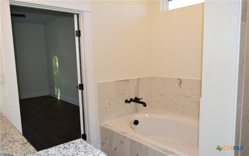 425 County Road 3152, Kempner, TX 76539, 4 Bedrooms Bedrooms, ,2 BathroomsBathrooms,Residential,For Sale,425 County Road 3152,0,599771