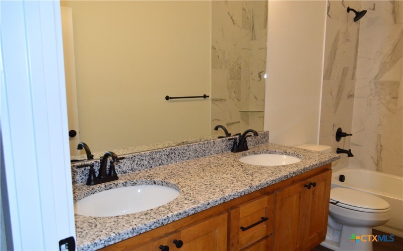 425 County Road 3152, Kempner, TX 76539, 4 Bedrooms Bedrooms, ,2 BathroomsBathrooms,Residential,For Sale,425 County Road 3152,0,599771