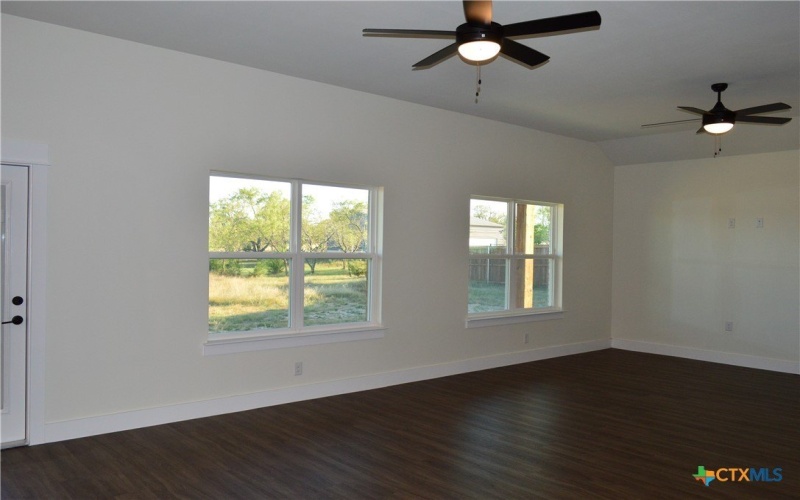 425 County Road 3152, Kempner, TX 76539, 4 Bedrooms Bedrooms, ,2 BathroomsBathrooms,Residential,For Sale,425 County Road 3152,0,599771