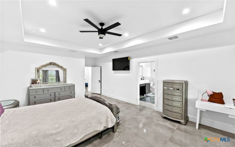 7074 Newman Boulevard, Kyle, TX 78640, 3 Bedrooms Bedrooms, ,2 BathroomsBathrooms,Residential,For Sale,7074 Newman Boulevard,0,599806