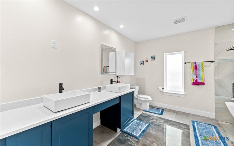 7074 Newman Boulevard, Kyle, TX 78640, 3 Bedrooms Bedrooms, ,2 BathroomsBathrooms,Residential,For Sale,7074 Newman Boulevard,0,599806