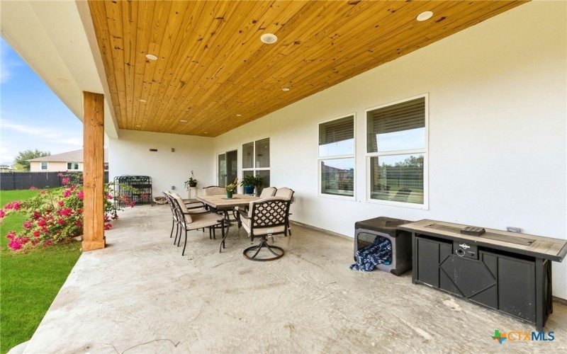 7074 Newman Boulevard, Kyle, TX 78640, 3 Bedrooms Bedrooms, ,2 BathroomsBathrooms,Residential,For Sale,7074 Newman Boulevard,0,599806