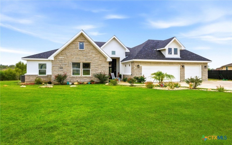 7074 Newman Boulevard, Kyle, TX 78640, 3 Bedrooms Bedrooms, ,2 BathroomsBathrooms,Residential,For Sale,7074 Newman Boulevard,0,599806