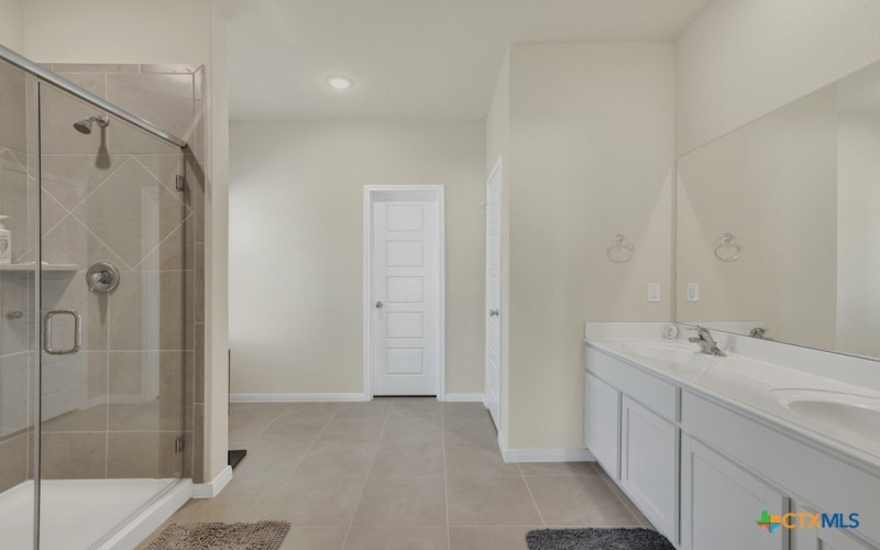 1144 Water Valley, Seguin, TX 78155, 4 Bedrooms Bedrooms, ,3 BathroomsBathrooms,Residential,For Sale,1144 Water Valley,0,599860