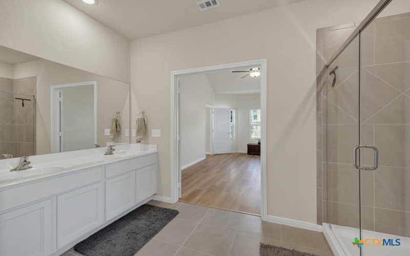 1144 Water Valley, Seguin, TX 78155, 4 Bedrooms Bedrooms, ,3 BathroomsBathrooms,Residential,For Sale,1144 Water Valley,0,599860